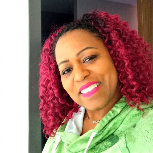 Meet your Posher, Shay - Picture 1 of 1